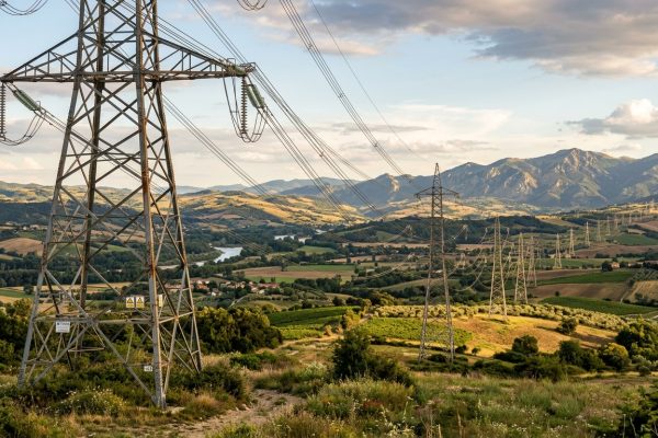 Tralicci ad alta tensione e salute la giurisprudenza tra certezza scientifica e precauzione